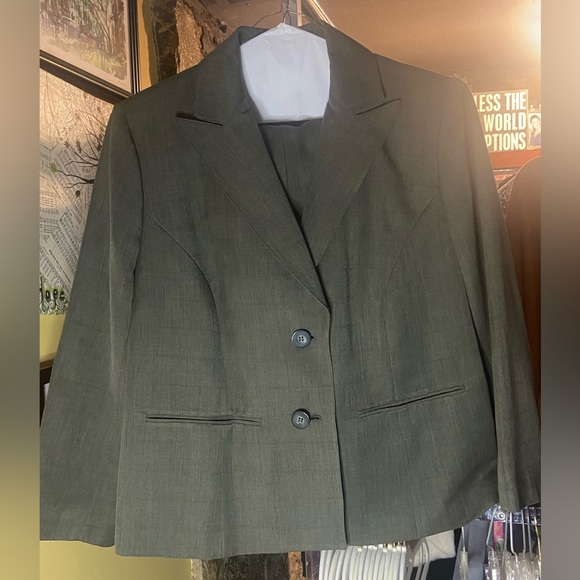 Jones Studio Separates Plus Size 1X Black Ruffle Suit Jacket Blazer